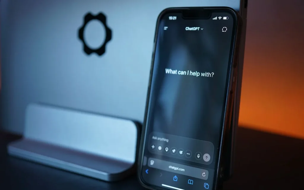 Smartphone showing an AI assistant ready to answer a question